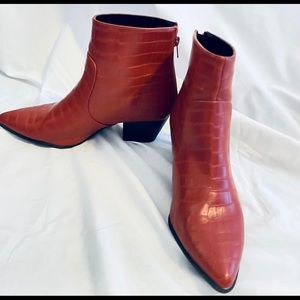 Qupid Mystique Pointed Toe Ankle Boots Women’s 7.5 M